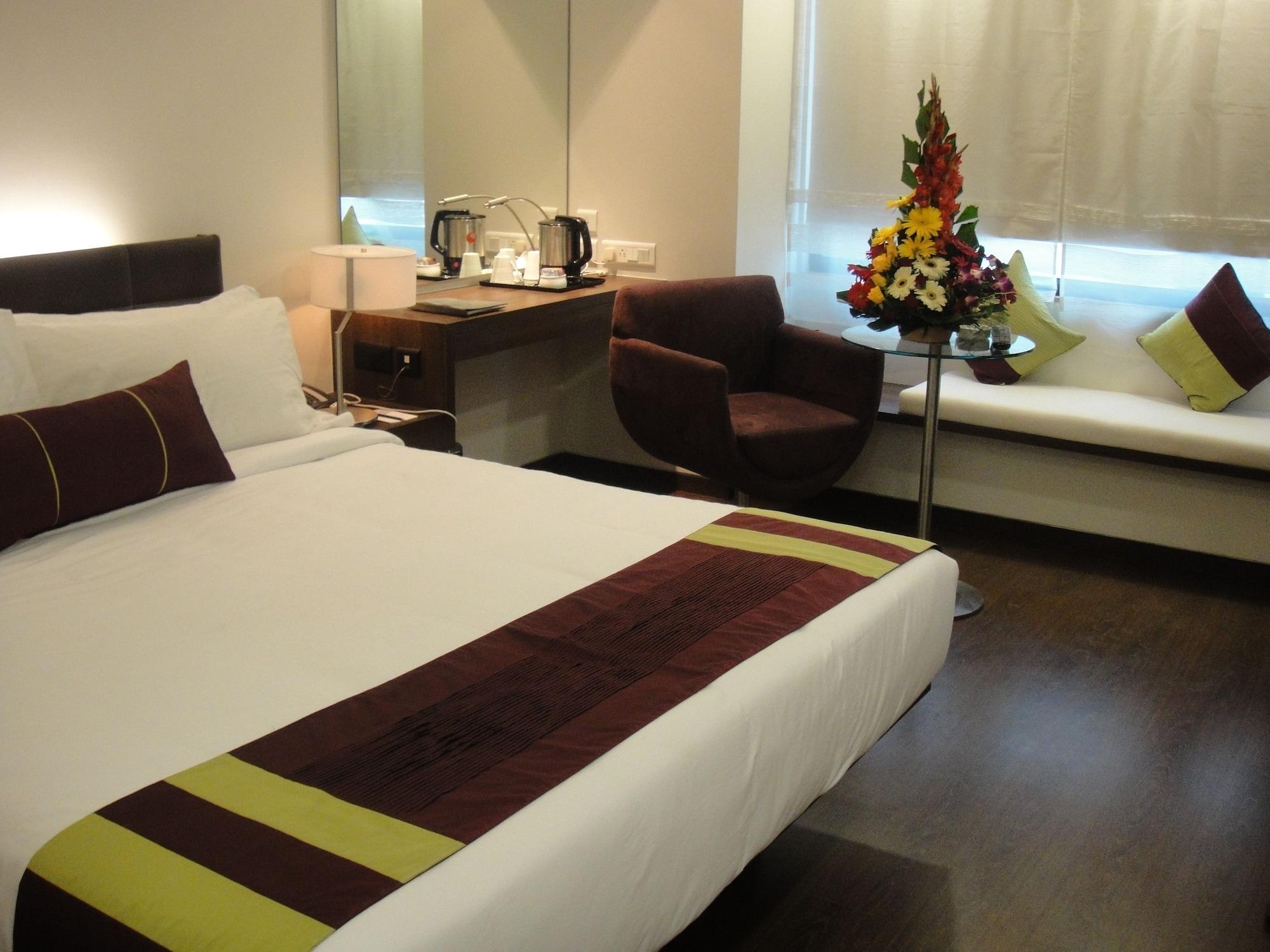 Marasa Sarovar Portico -Rajkot Extérieur photo