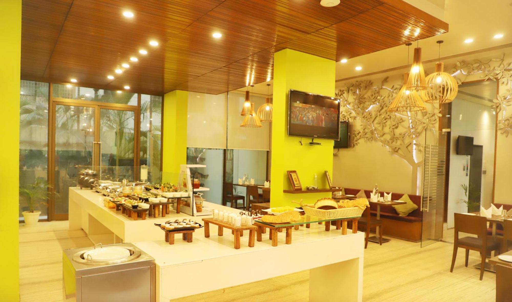 Marasa Sarovar Portico -Rajkot Extérieur photo