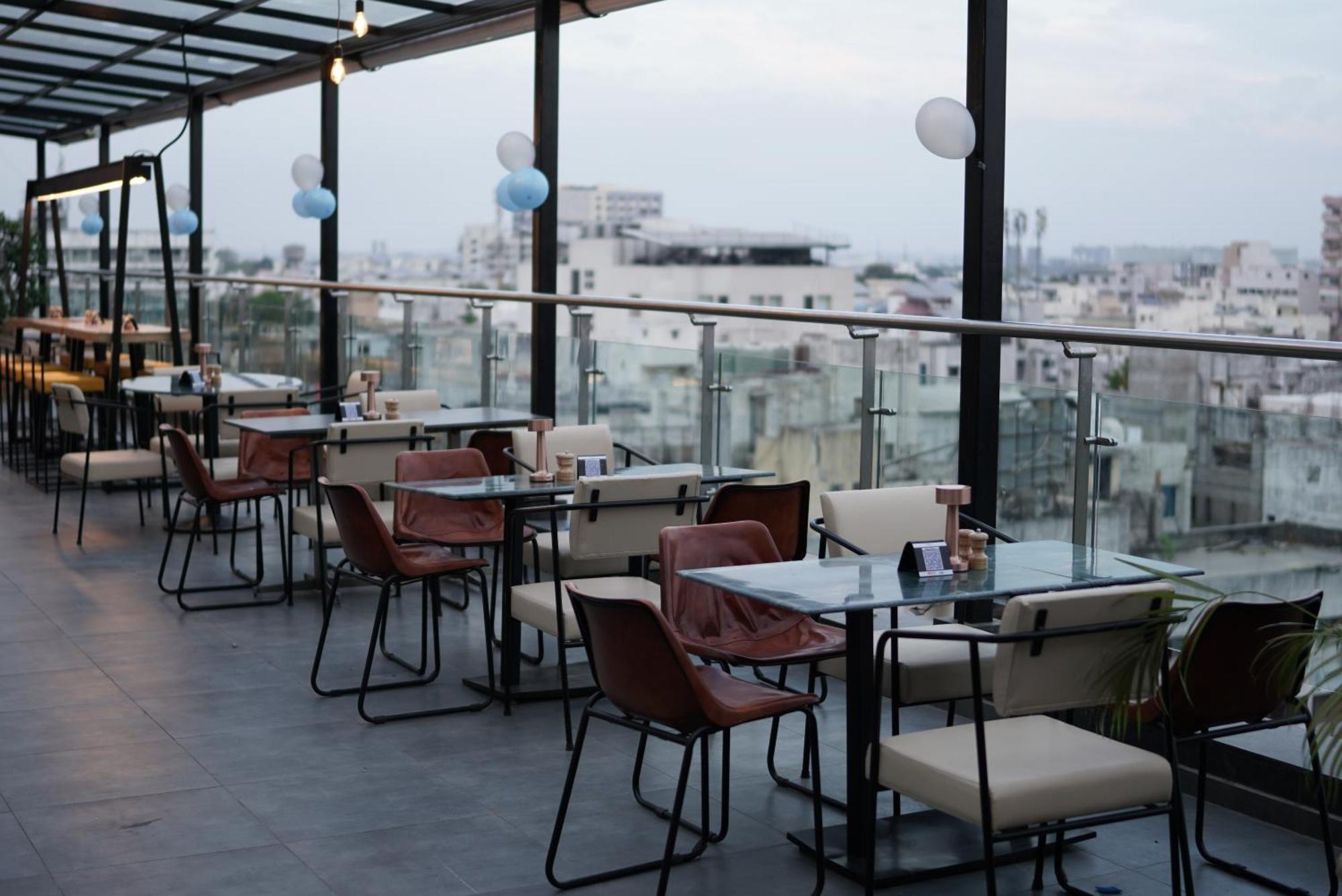 Marasa Sarovar Portico -Rajkot Extérieur photo