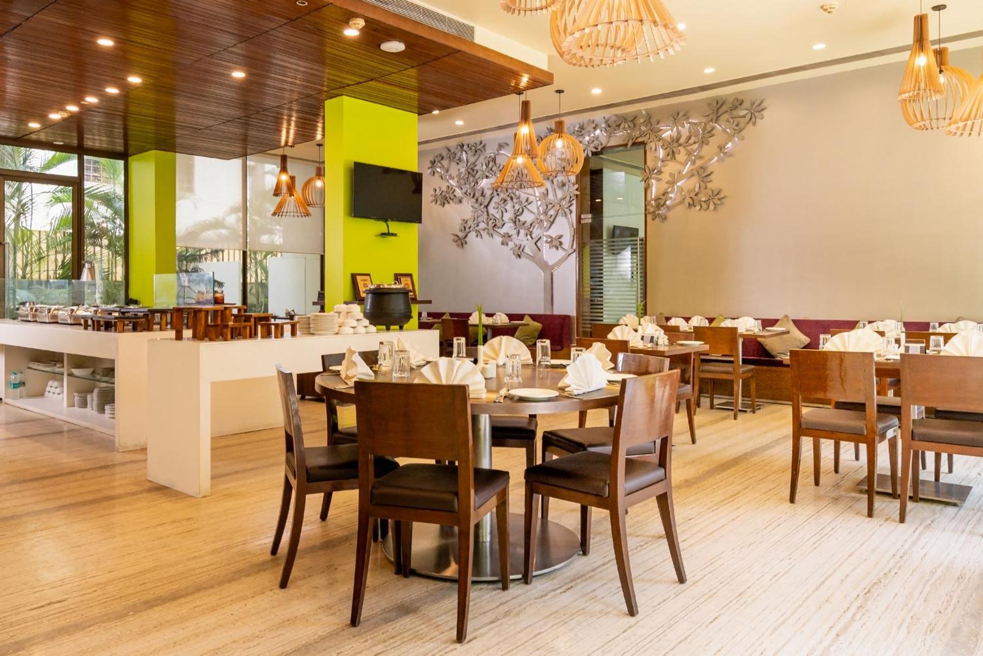 Marasa Sarovar Portico -Rajkot Extérieur photo